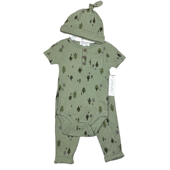 Emily and Oliver 3-Piece Set Bodysuit Pants Hat Wood Tree Forrest Green Size 12M - Picture 1 of 6